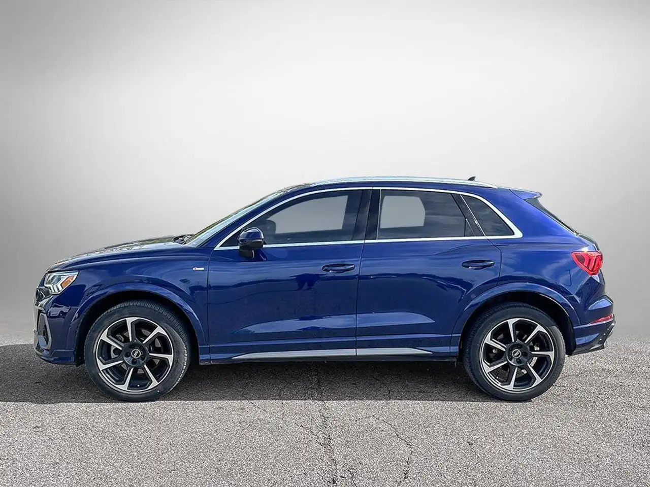 Audi Q3 снимка Audi Q3