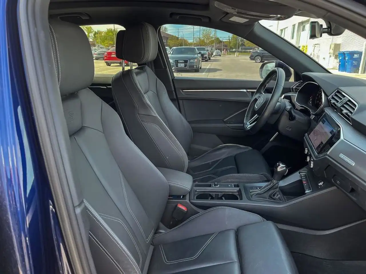 Audi Q3 снимка Audi Q3