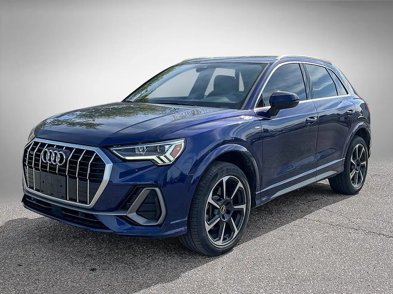 Audi Q3 снимка Audi Q3