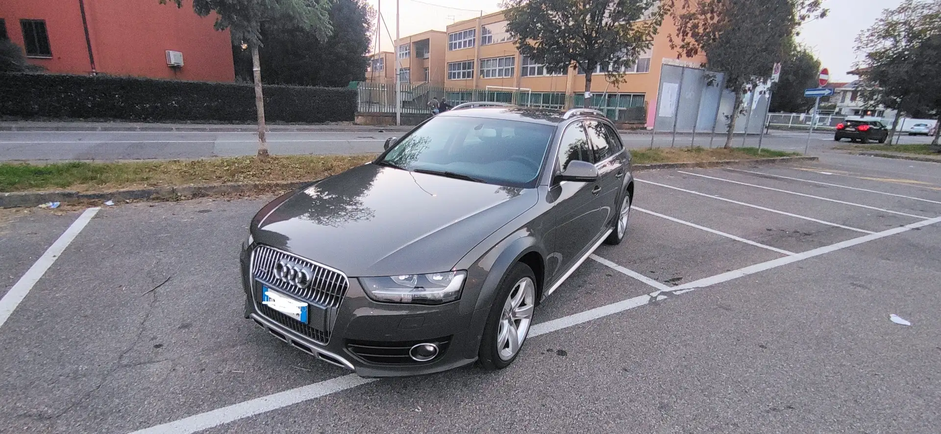 Audi A4 allroad 2.0 tdi Advanced s-tronic - 1