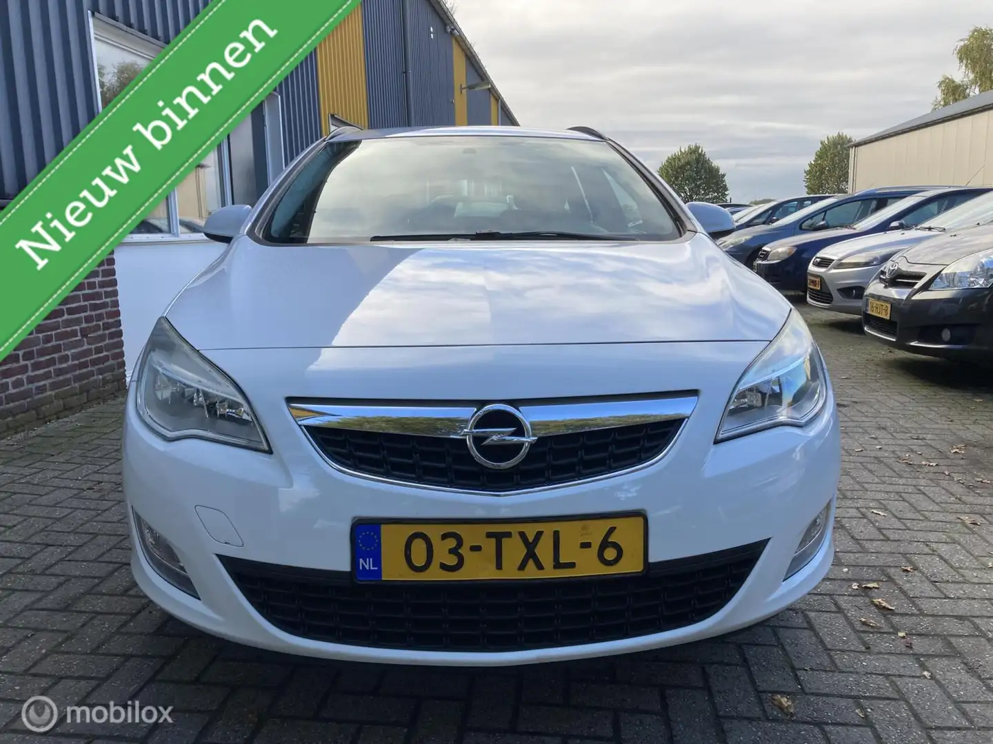 Opel Astra Sports Tourer 1.4 Cosmo TREKHAAK! Wit - 2