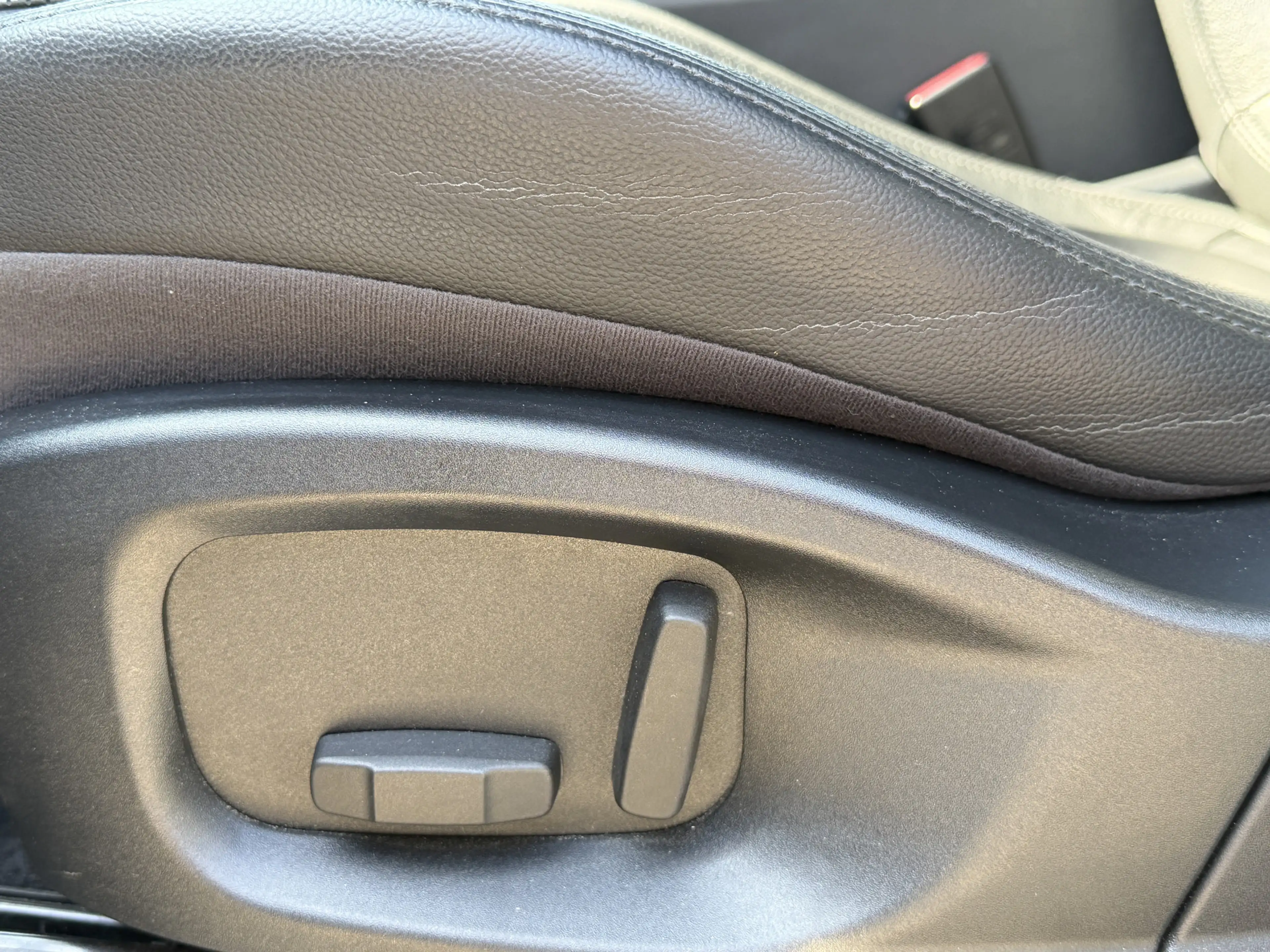 Jaguar E-Pace 2.0 P250 AWD S | Panodak | HUD | Leder | Meridian — photo 12