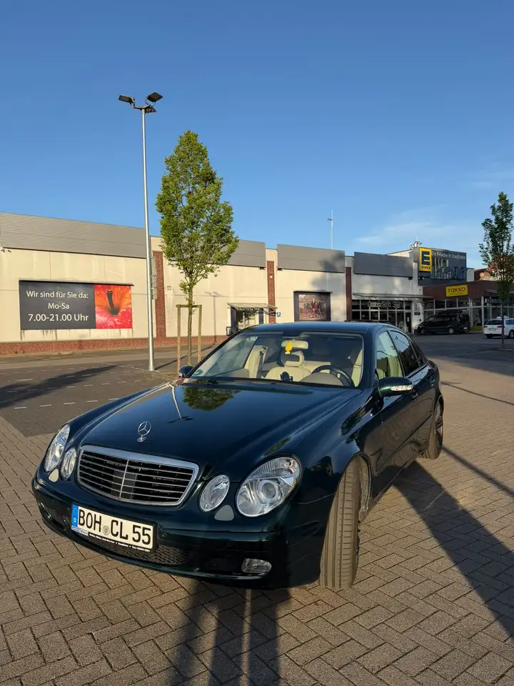 Mercedes-Benz E 240