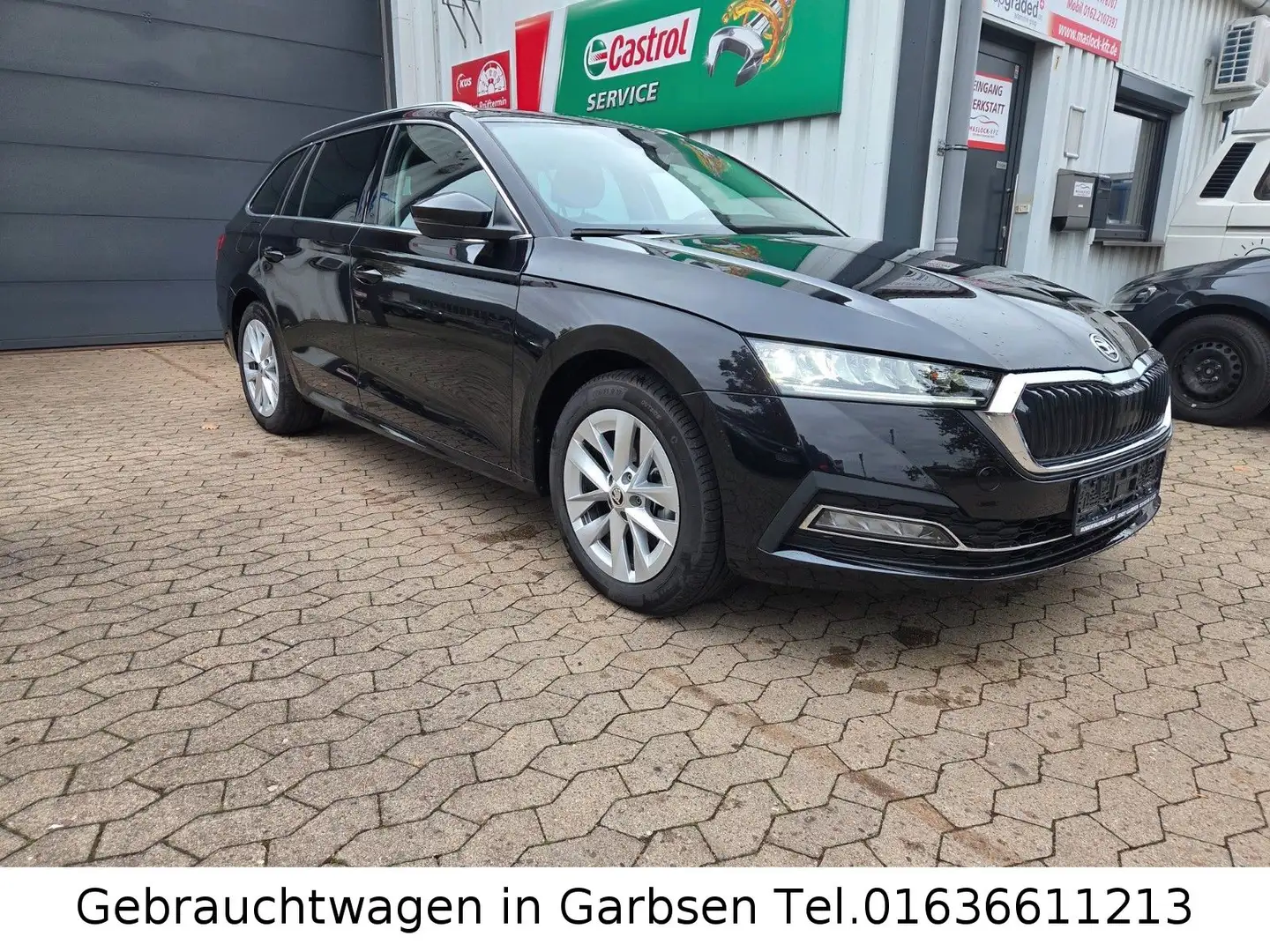 Skoda Octavia Style 2.0TDI DSG HUB AHK Navi 4xSitzheiz Noir - 1
