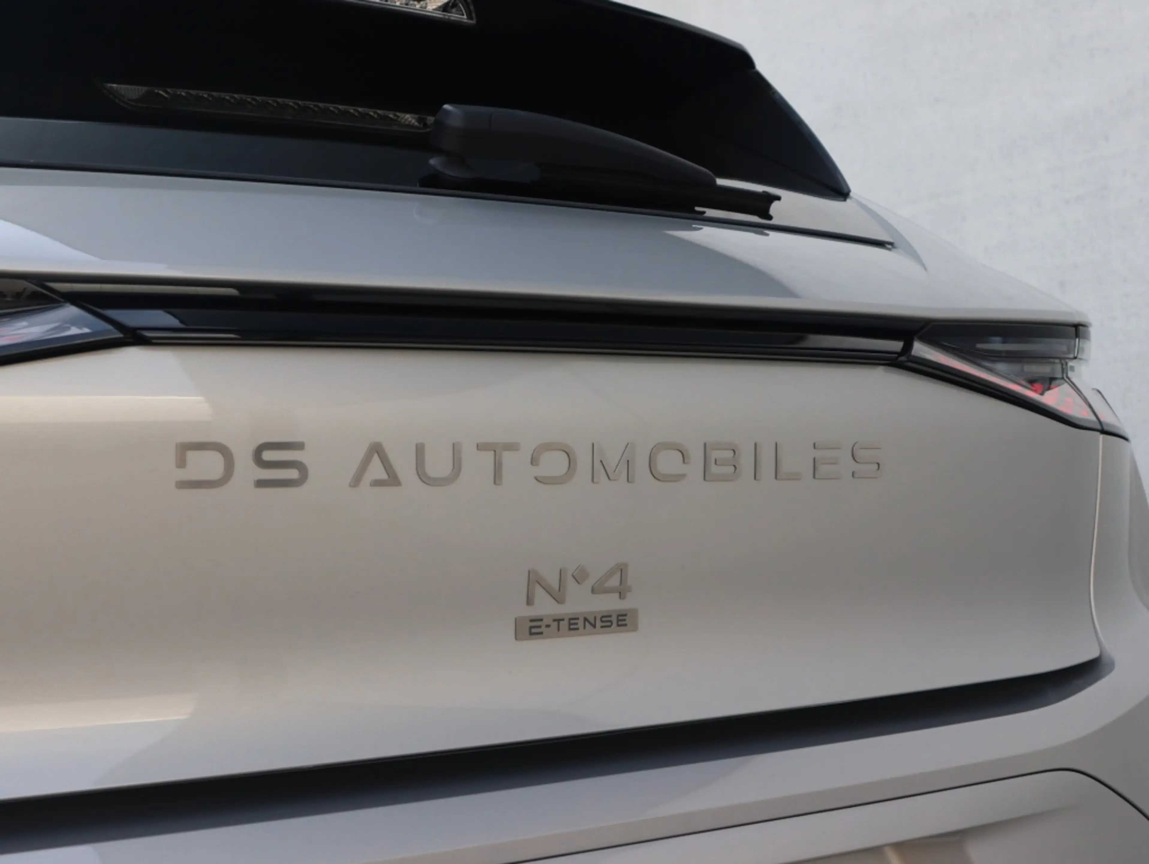 DS Automobiles N°4 E-Tense 157 KW Pallas — photo 11