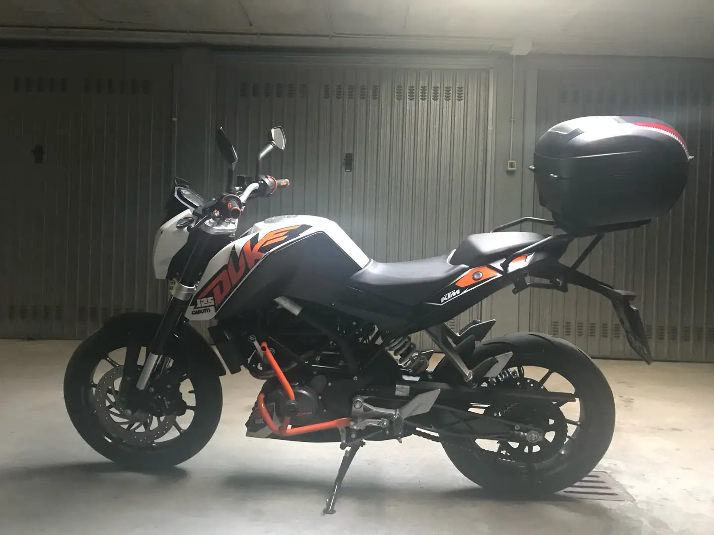 KTM 125 Duke - 1