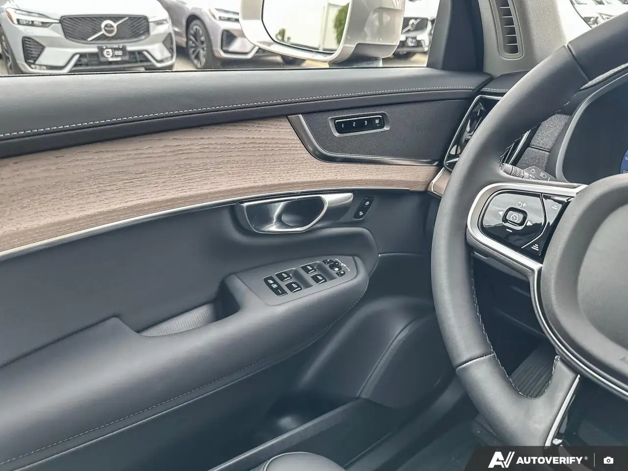 Volvo XC90 снимка Volvo XC90