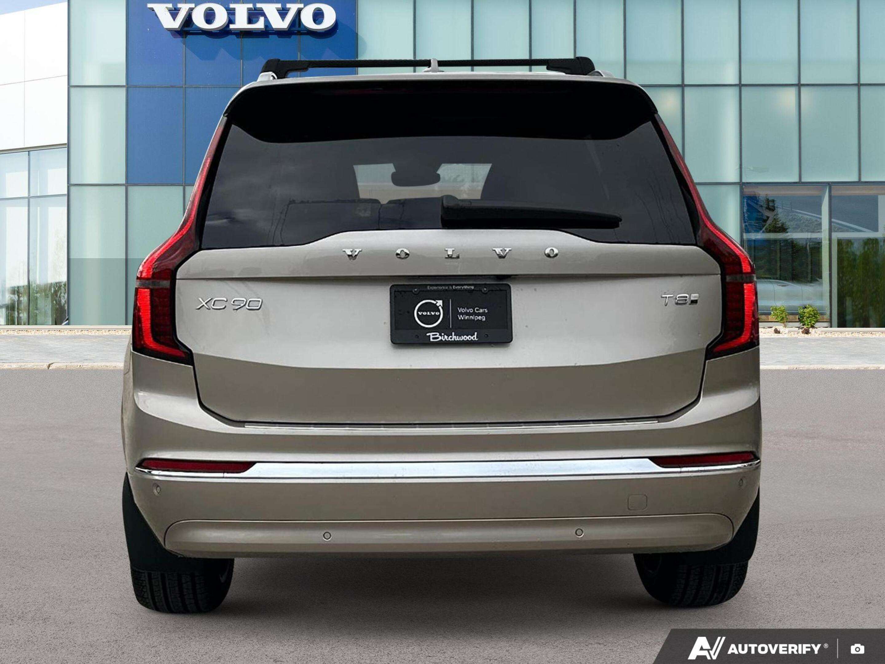 2026 Volvo XC90 Plus Bright Theme FEATURED VEHICLE - SAVE $2,600! alt 5