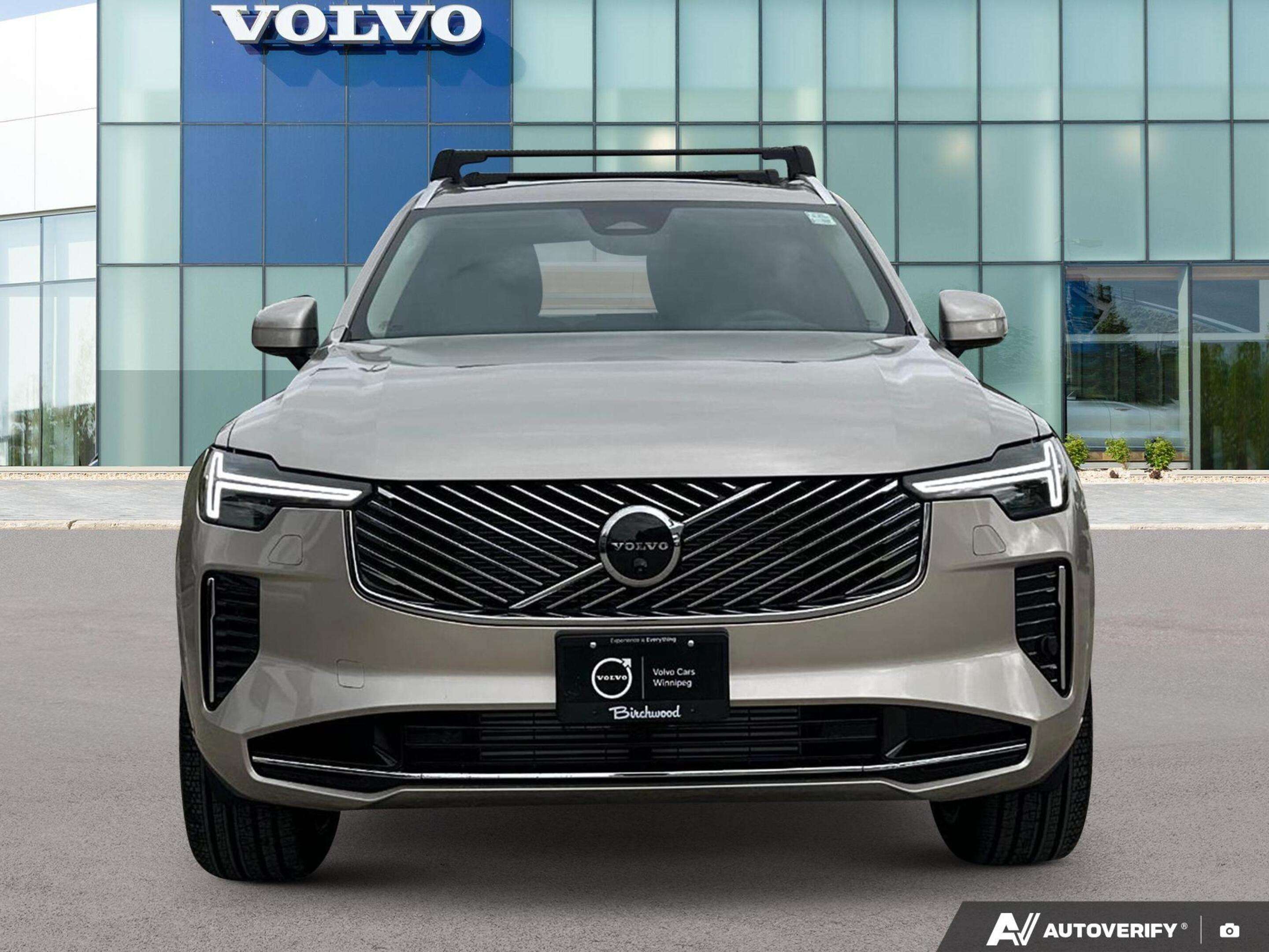 2026 Volvo XC90 Plus Bright Theme FEATURED VEHICLE - SAVE $2,600! thumb 6
