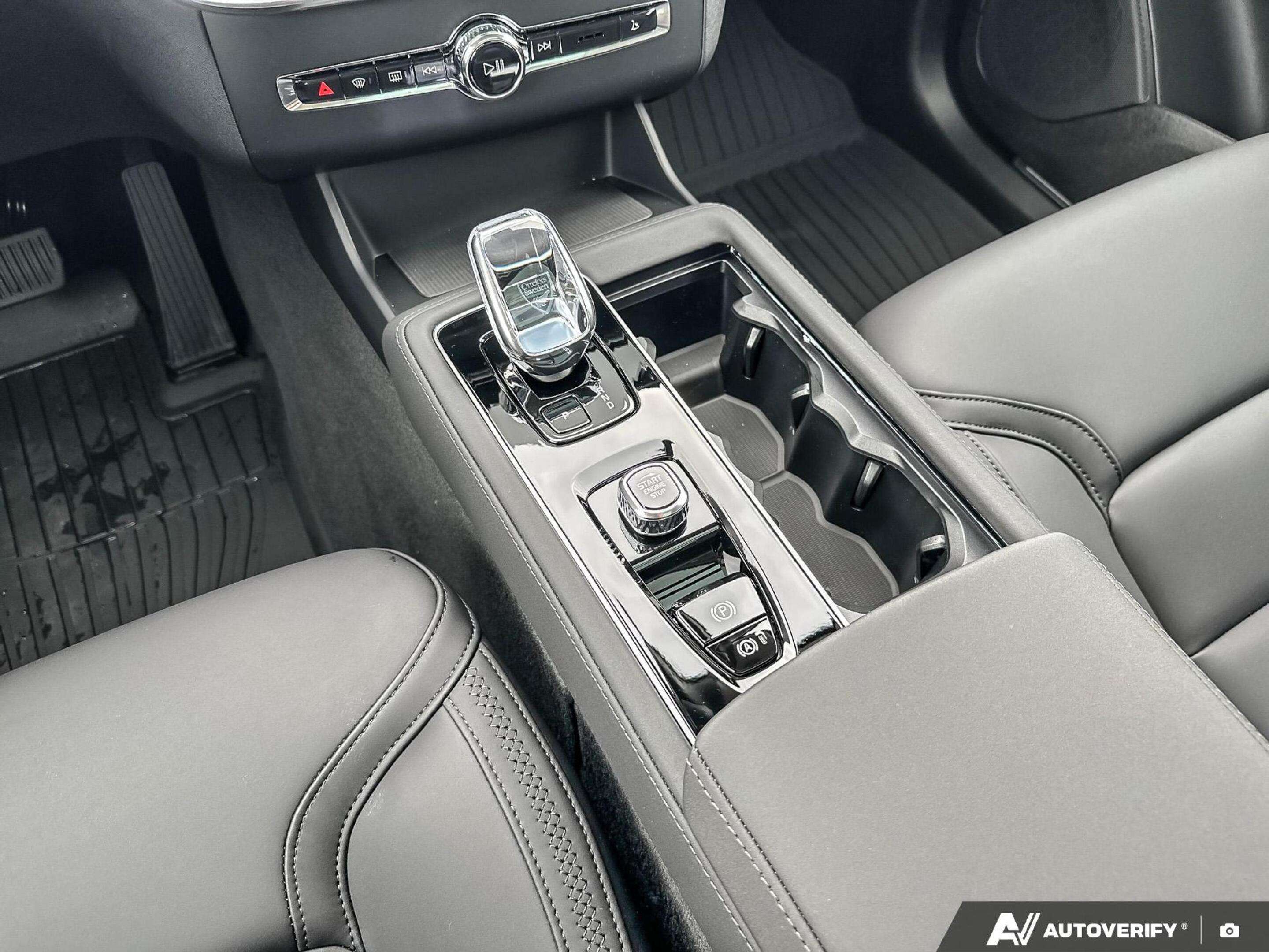 2026 Volvo XC90 Plus Bright Theme FEATURED VEHICLE - SAVE $2,600! thumb 19