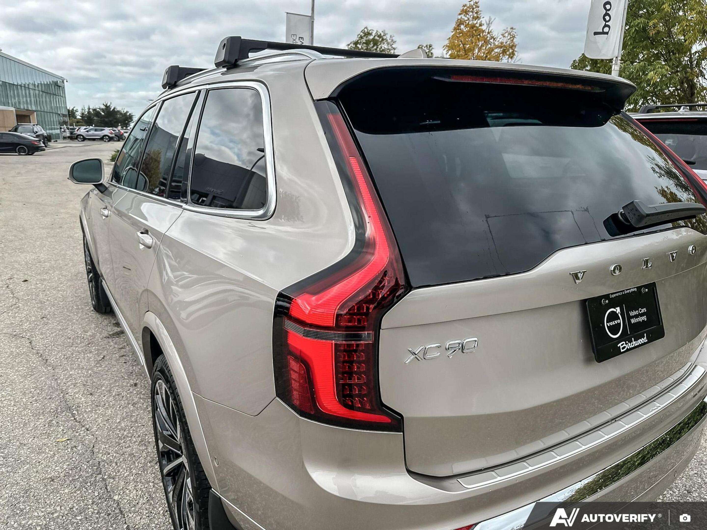 2026 Volvo XC90 Plus Bright Theme FEATURED VEHICLE - SAVE $2,600! thumb 13