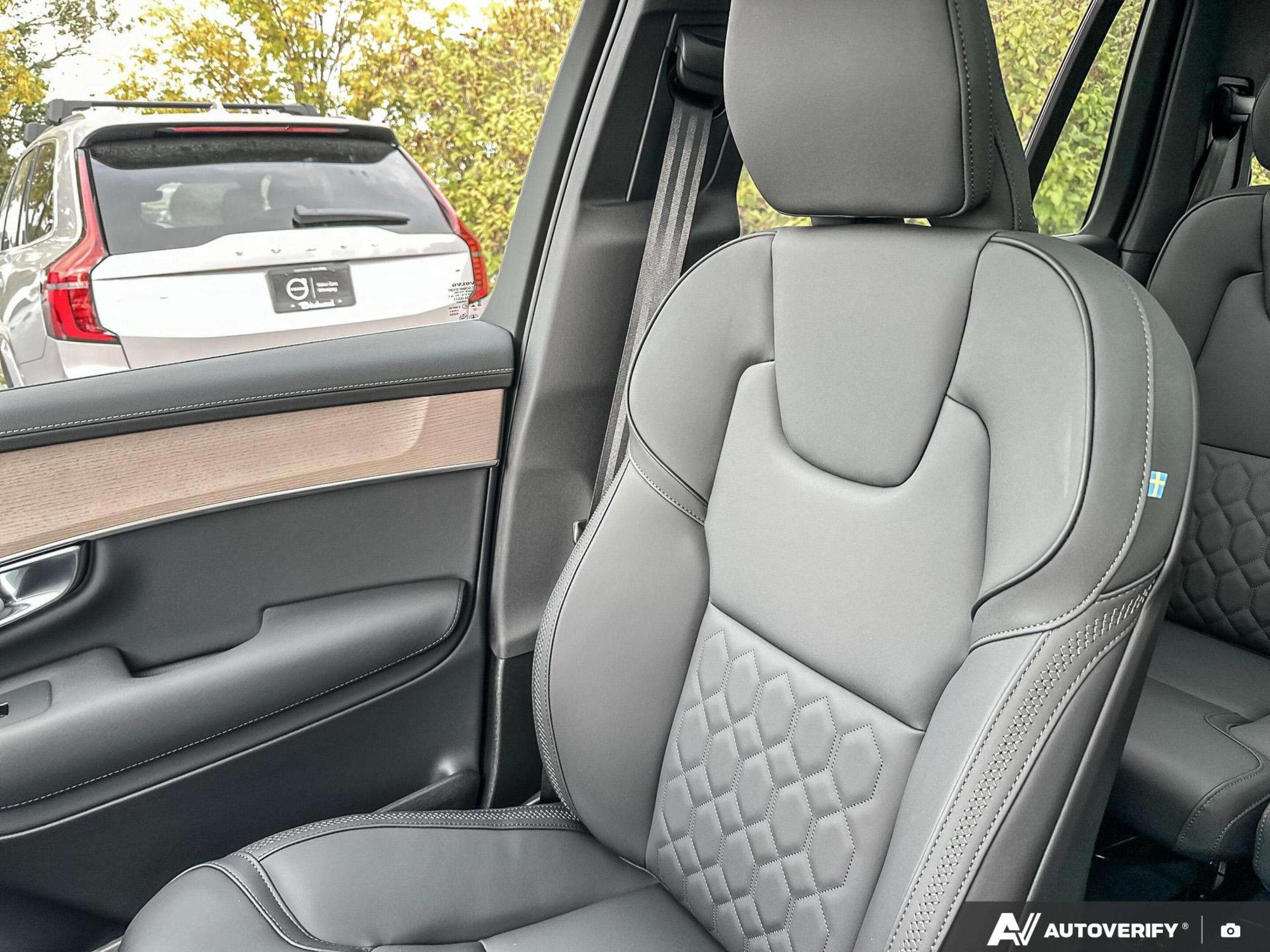 2026 Volvo XC90 Plus Bright Theme FEATURED VEHICLE - SAVE $2,600! thumb 21
