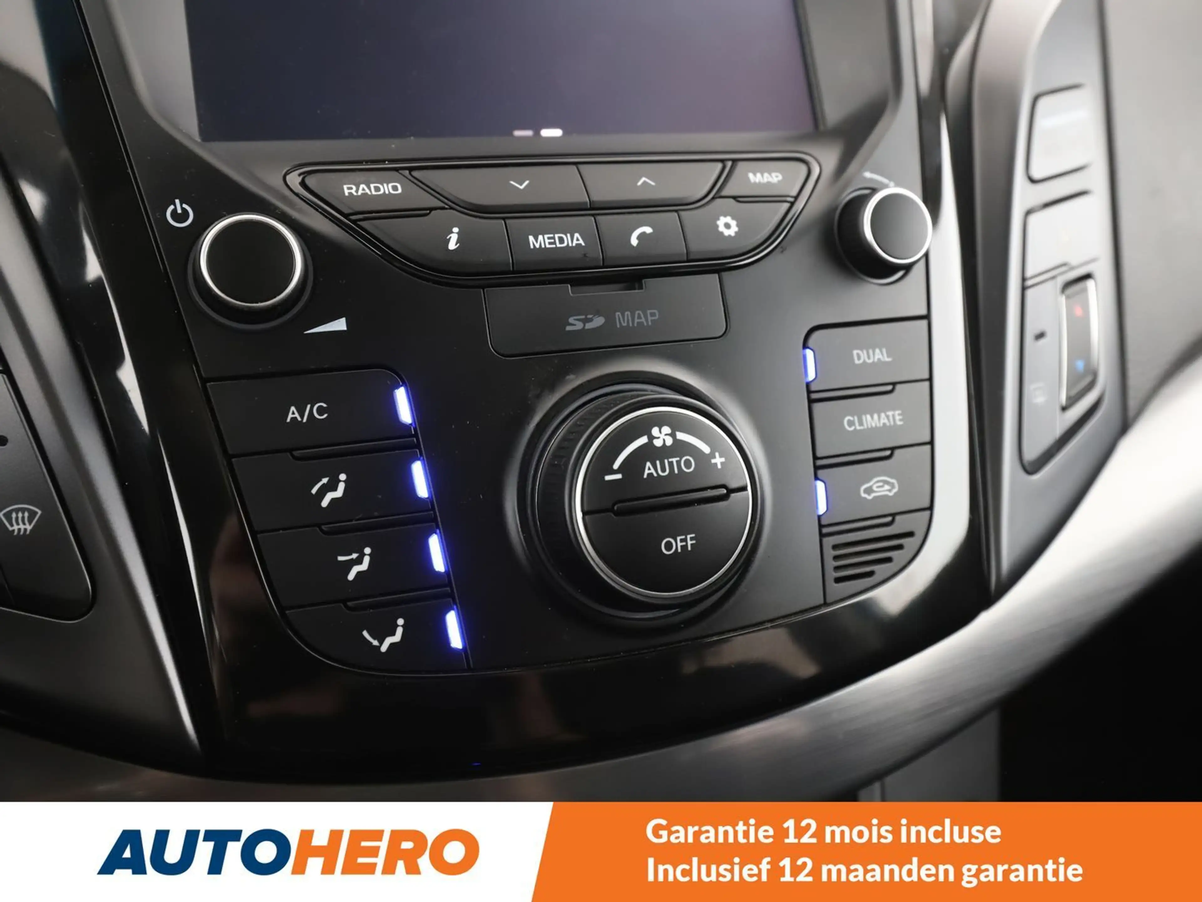 Hyundai i40 2.0 GDI Premium — photo 13