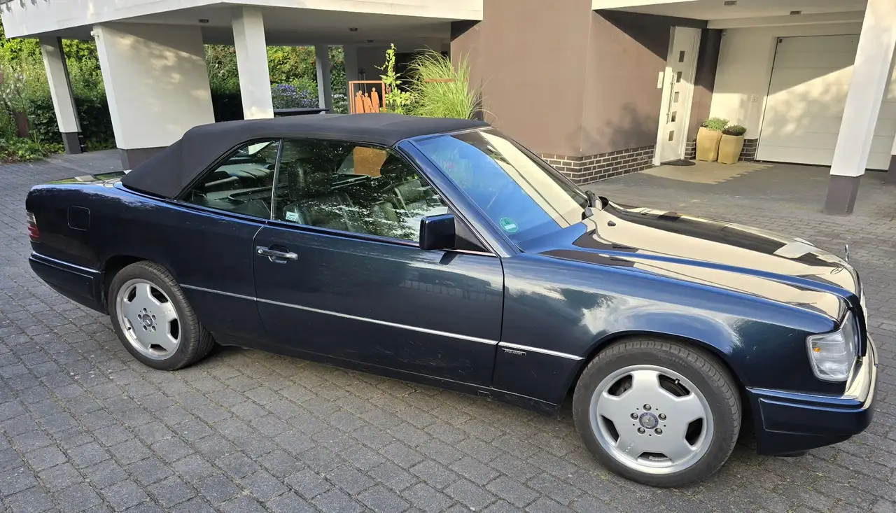 Mercedes-Benz E 200 124 C 060 (E 200 CABRIO) Final Edition, foto 4