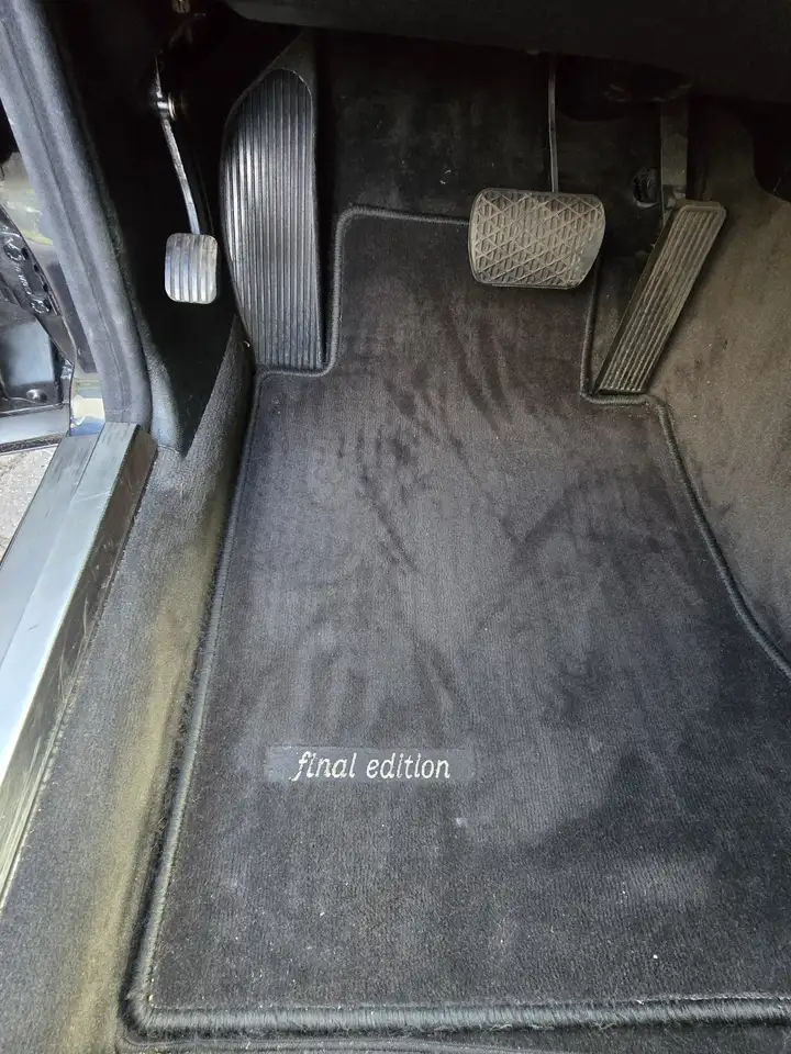 Mercedes-Benz E 200 124 C 060 (E 200 CABRIO) Final Edition, foto 10