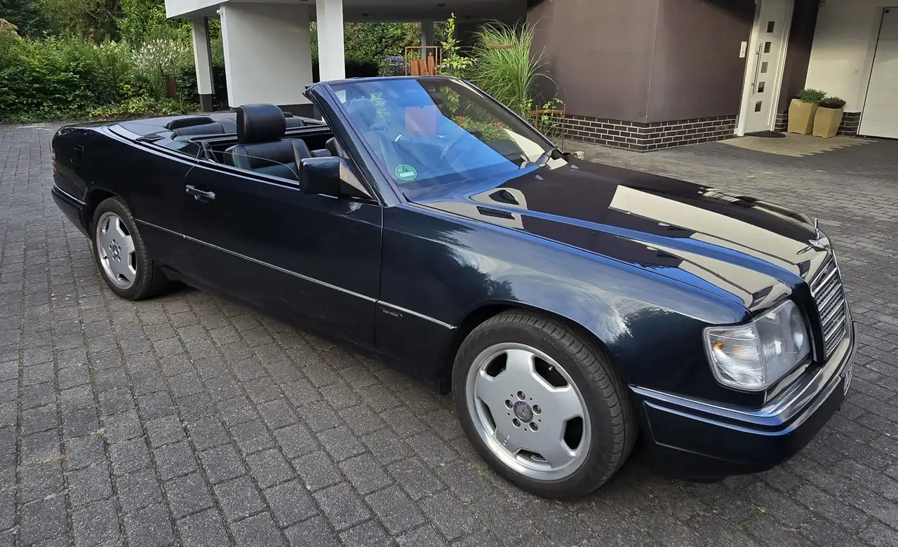 Mercedes-Benz E 200 124 C 060 (E 200 CABRIO) Final Edition, foto 3