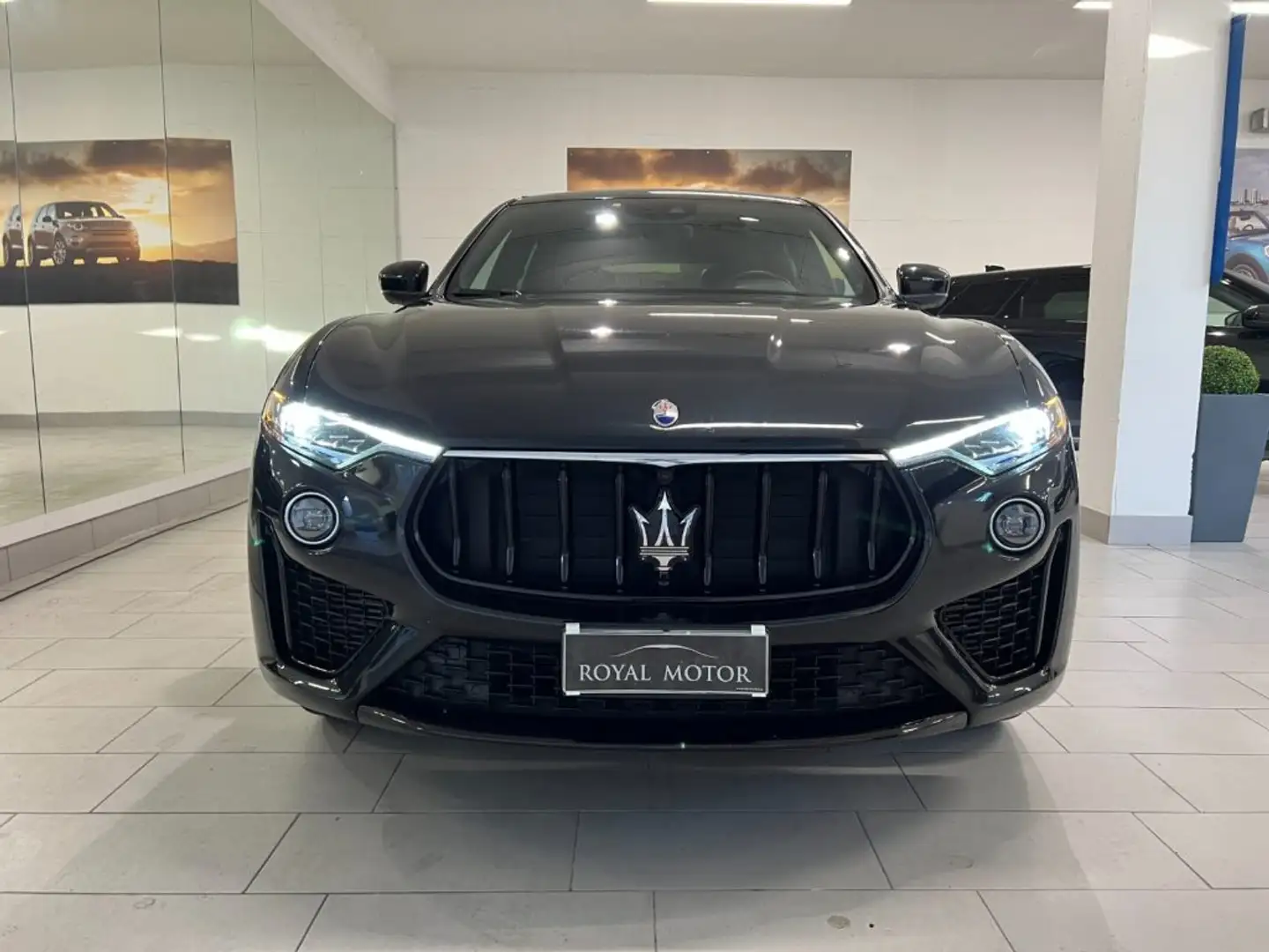 Maserati Levante V6 Diesel 275 CV AWD Gransport FULL !!! Černá - 2