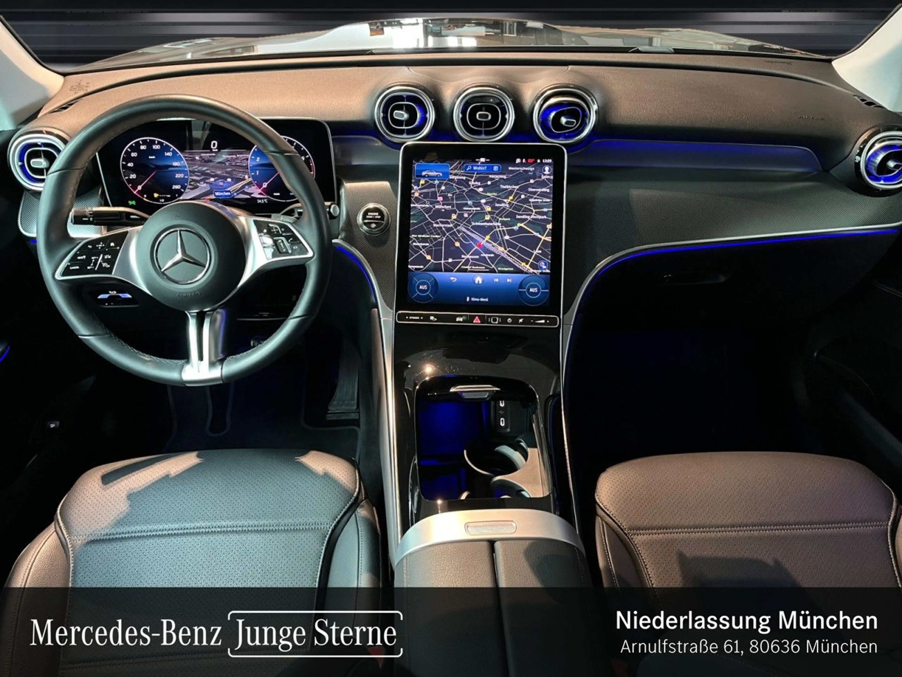 Mercedes-Benz GLC 200 4M AVANTG+360+AHK+LED+TOTW+KEYLESS+9G — photo 13