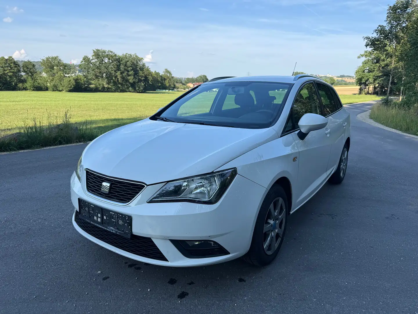 SEAT Ibiza Weiß - 1