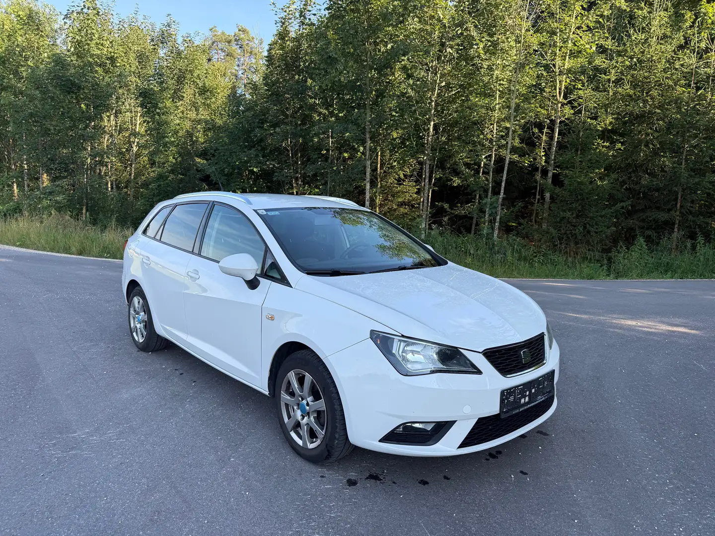 SEAT Ibiza Weiß - 2