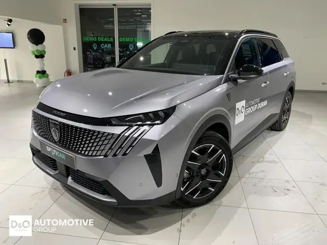 Peugeot 5008 gt hybrid