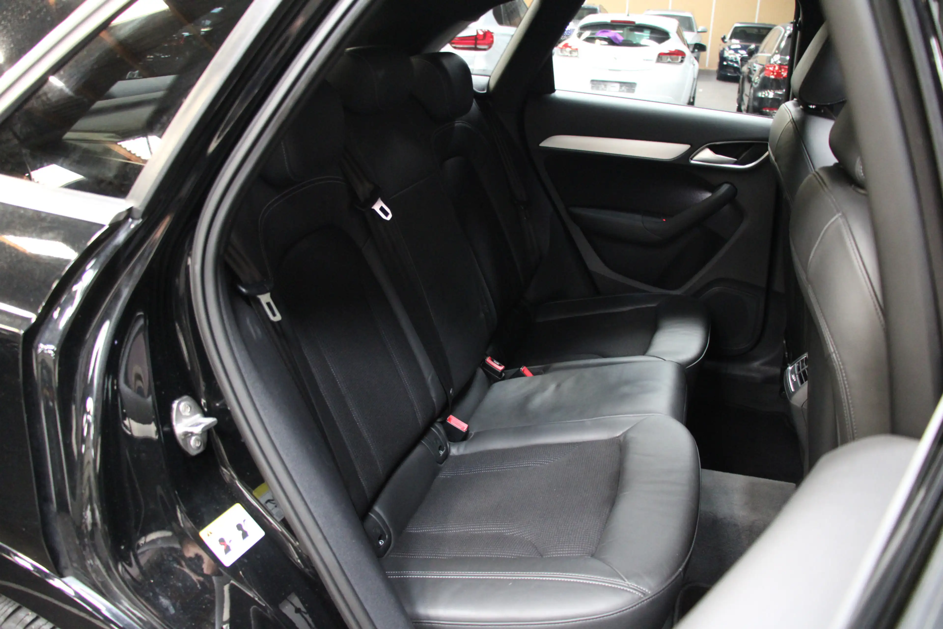 Audi Q3 2.0 TFSI QUATTRO S Edition |Pano|Trekh|Cruise|Navi — photo 33