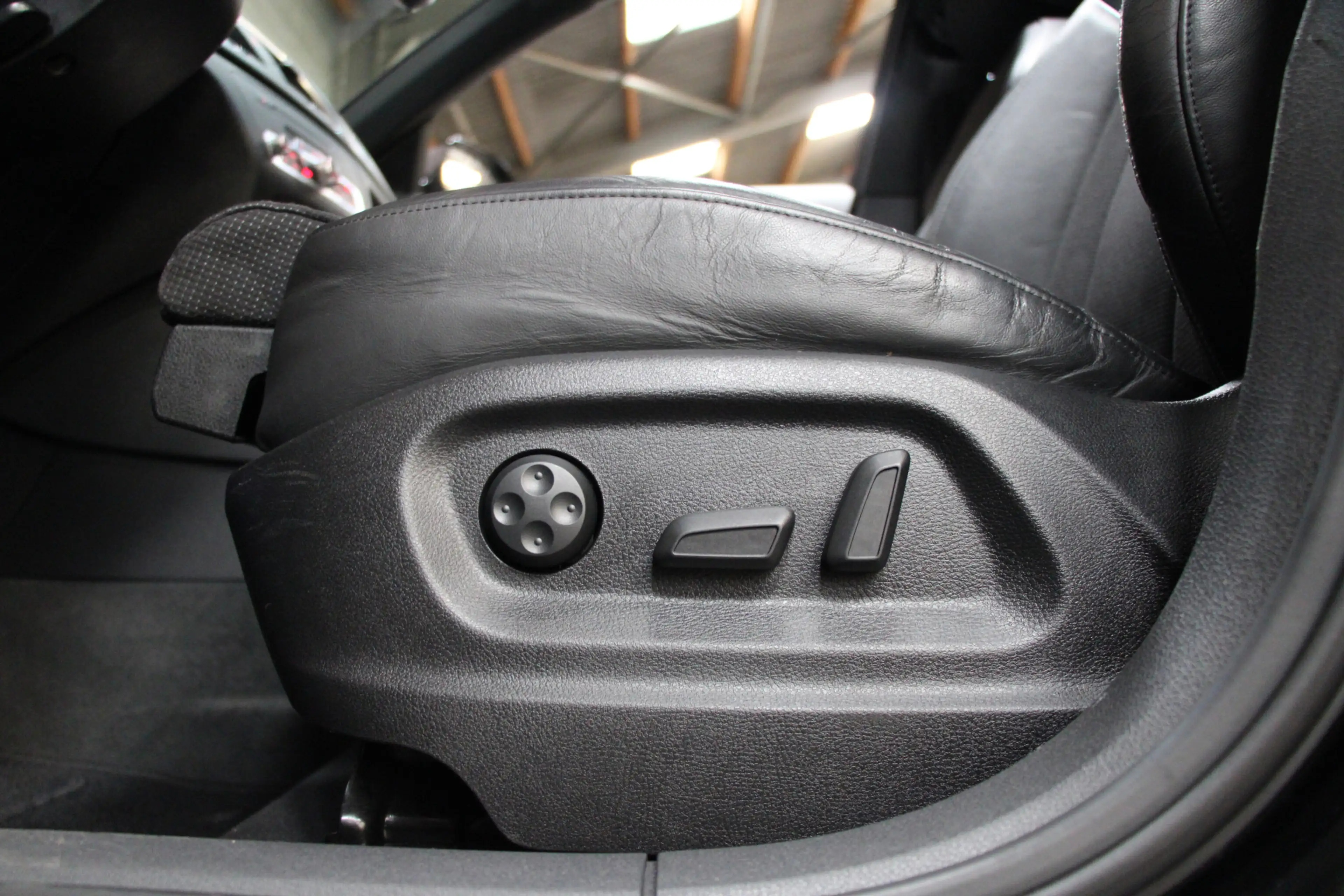 Audi Q3 2.0 TFSI QUATTRO S Edition |Pano|Trekh|Cruise|Navi — photo 11