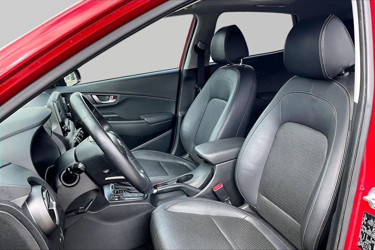 Hyundai KONA снимка Hyundai KONA