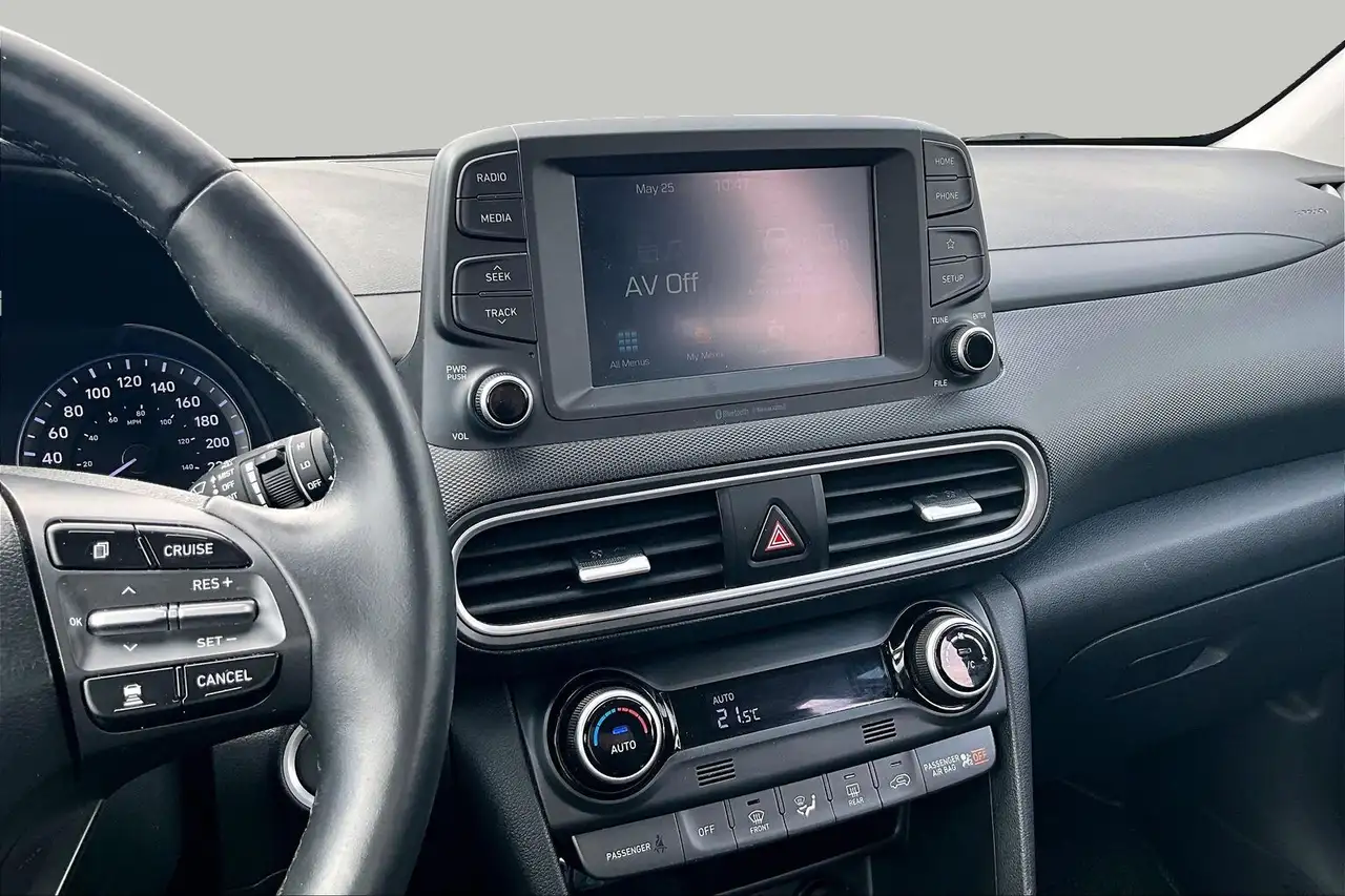 Hyundai KONA снимка Hyundai KONA