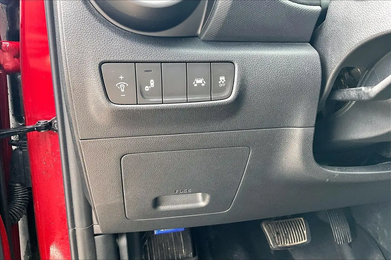 Hyundai KONA снимка Hyundai KONA