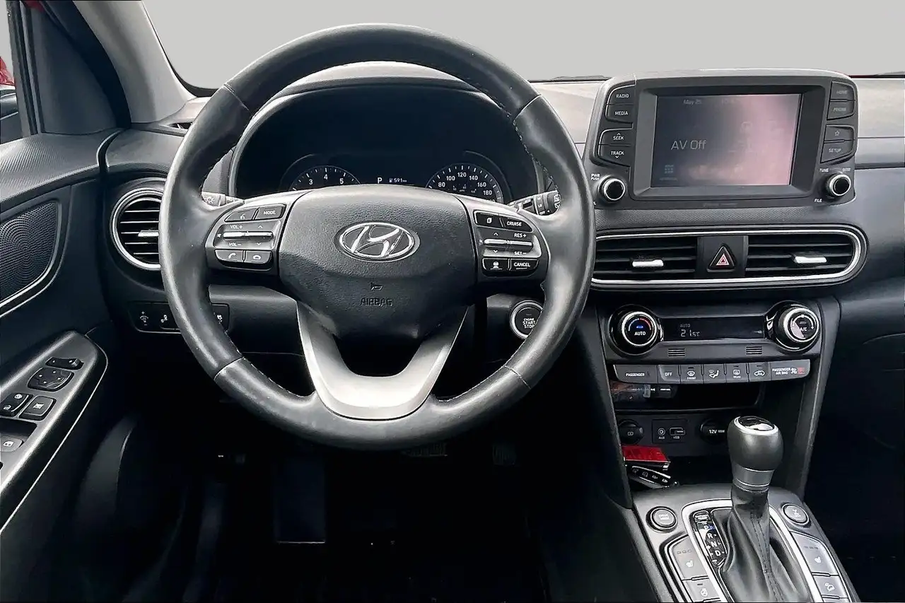 Hyundai KONA снимка Hyundai KONA