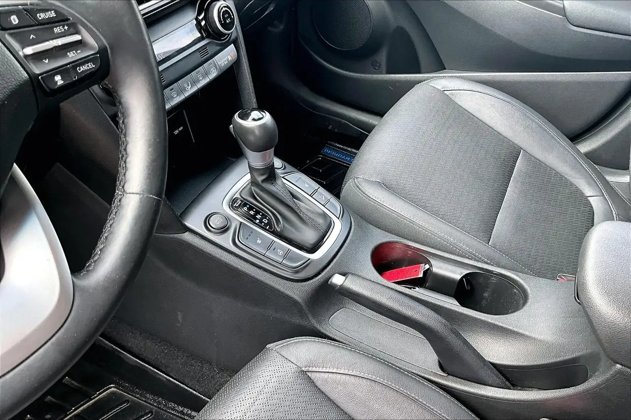 Hyundai KONA снимка Hyundai KONA