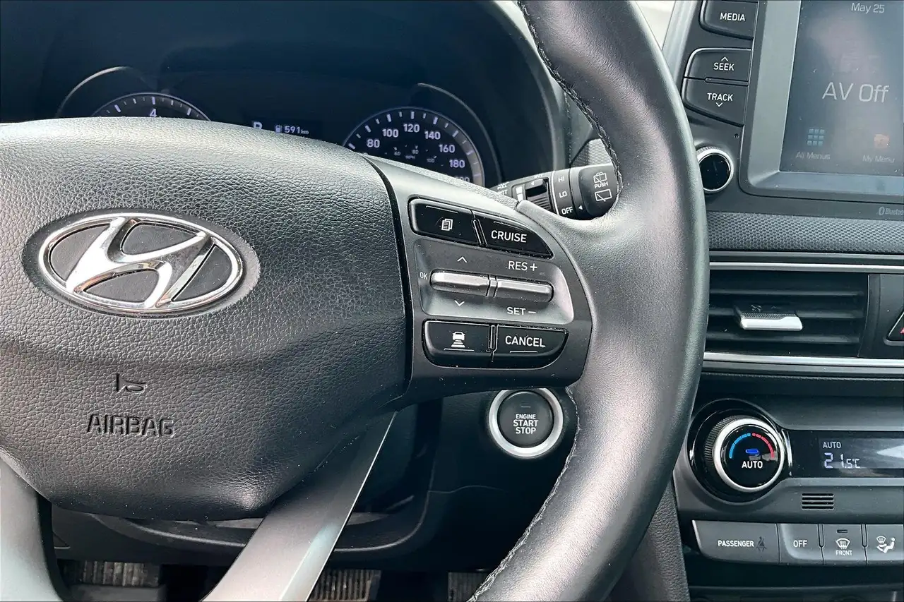 Hyundai KONA снимка Hyundai KONA