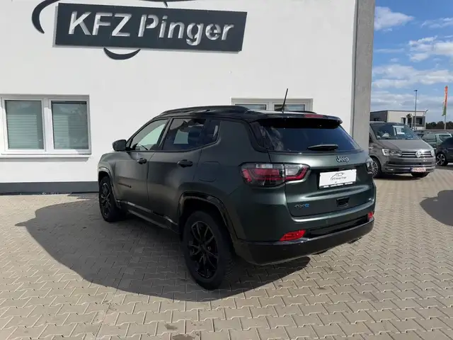 Jeep Compass view 5