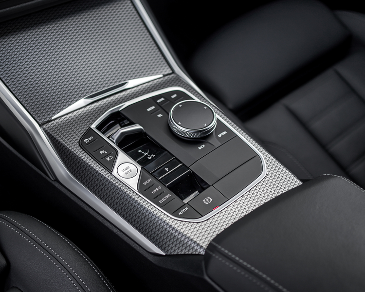 BMW 330 330e LCI M-Sport | PANO | H&K | LEER | HUD | KEY — photo 8