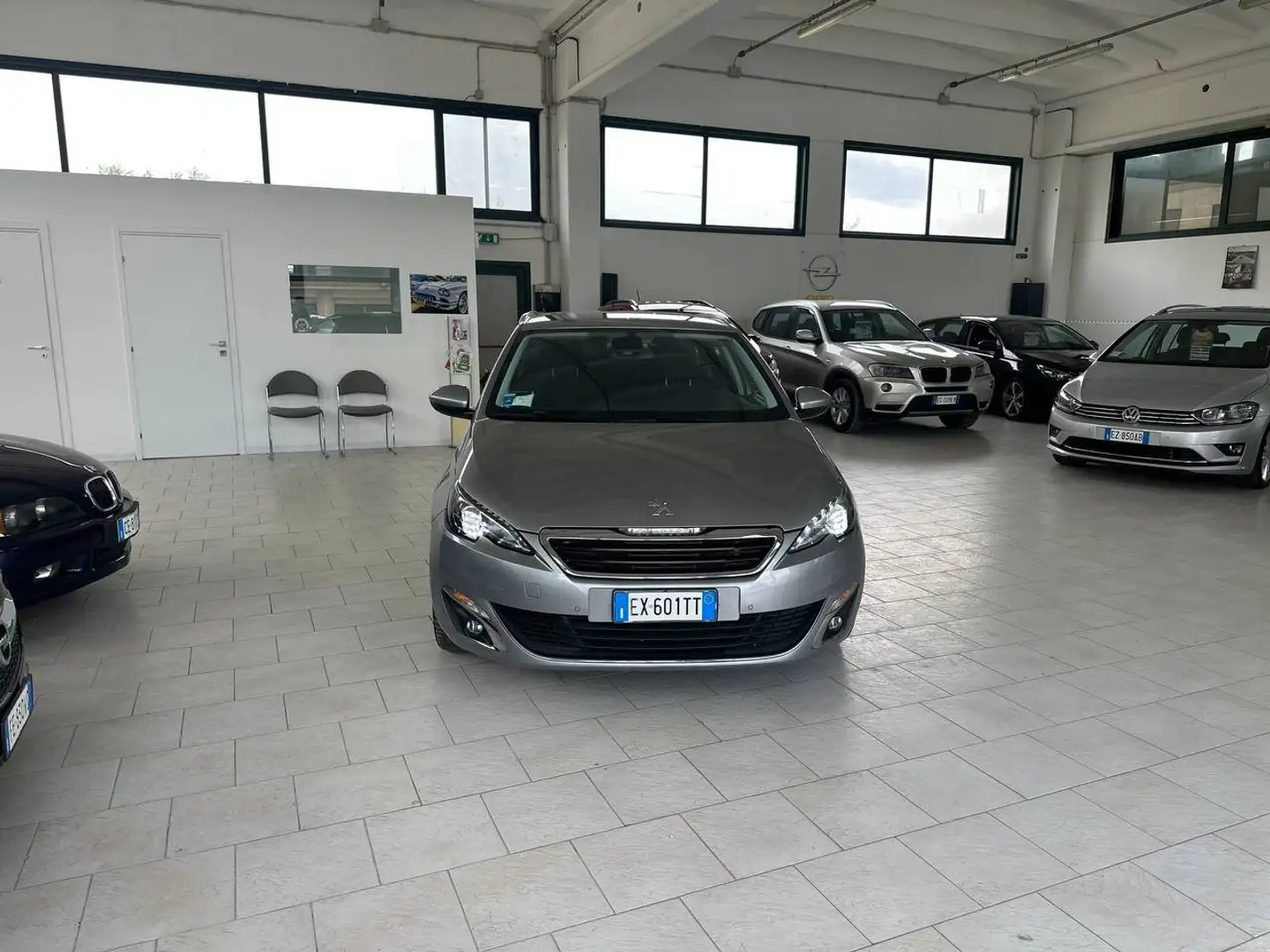 Peugeot 308 Argent - 1