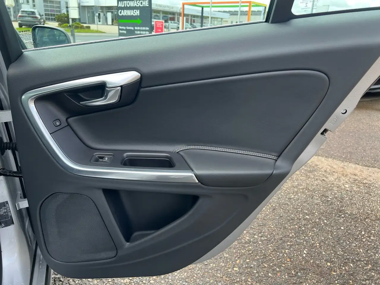 Volvo S60 — photo 33 sur 38
