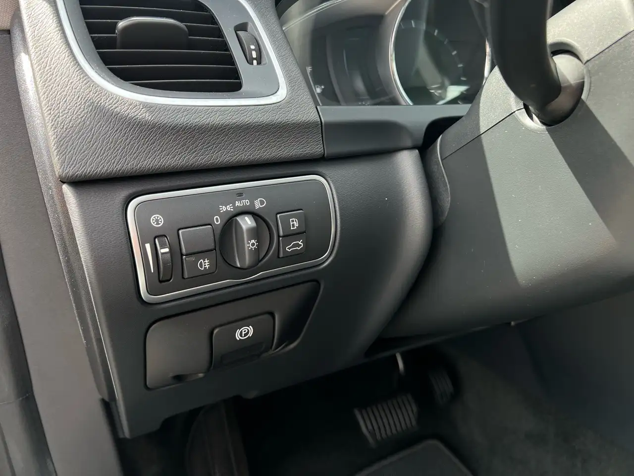 Volvo S60 — photo 17 sur 38