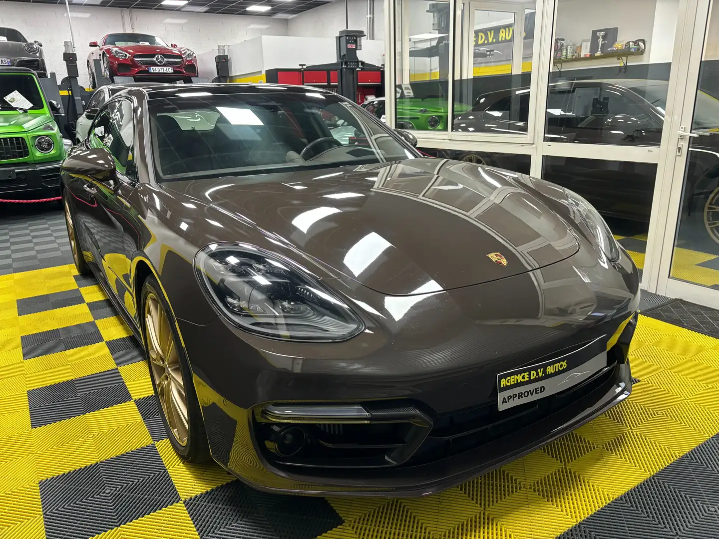 Porsche Panamera Turbo V8 4.0 480 GTS Sport Turismo PDK Brun - 2