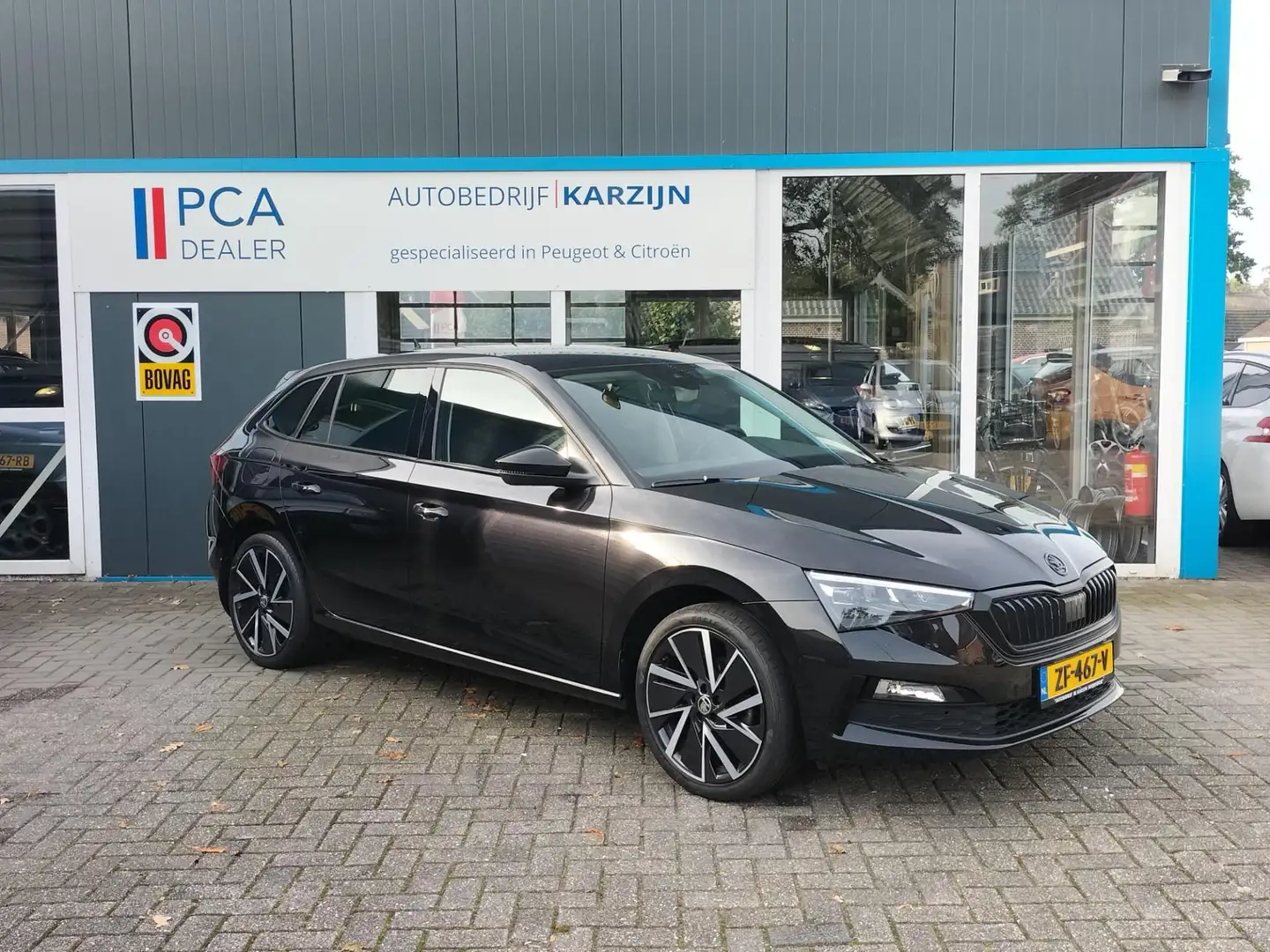 Skoda Scala 1.0 TSI First Edition Zwart - 2