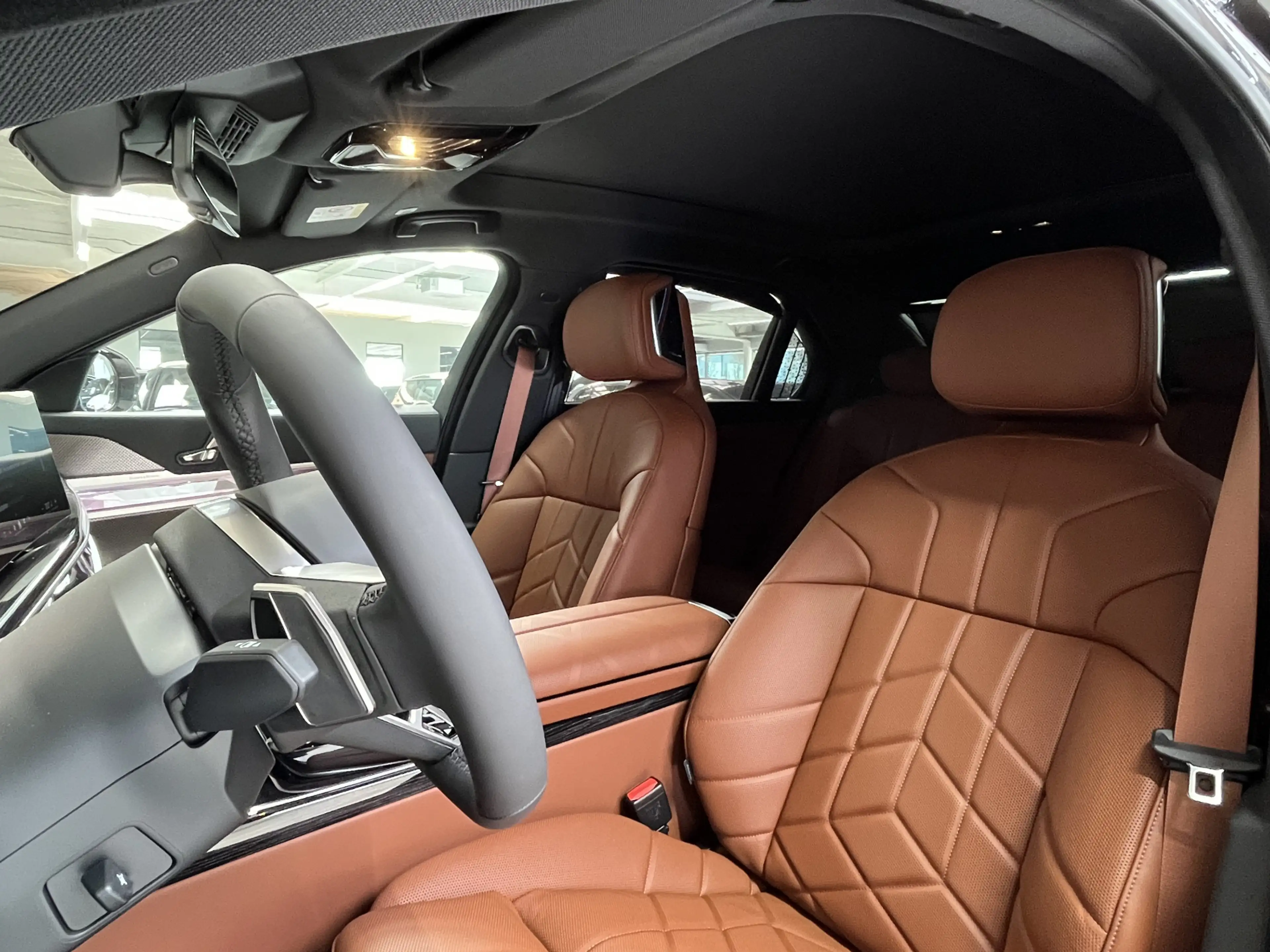 BMW i7 eDrive50 106 kWh | 2026 | M-Sport Pro | Sky Lounge — photo 9