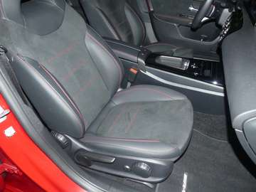 Bild 21 Mercedes-Benz CLA 200 COUPE, AMG LINE ADVANCED PLUS, NIGHT, MULTIBEAM.