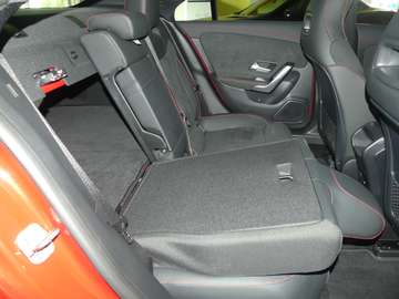 Bild 16 Mercedes-Benz CLA 200 COUPE, AMG LINE ADVANCED PLUS, NIGHT, MULTIBEAM.