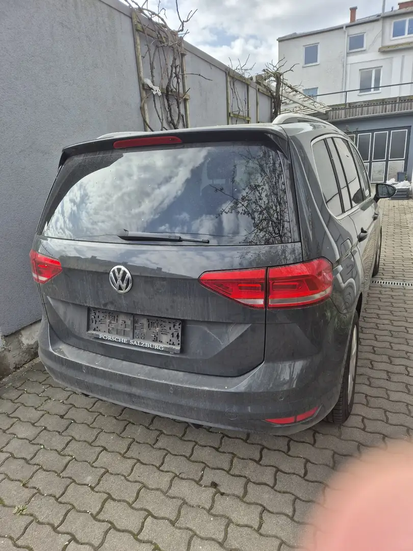 Volkswagen Touran Highline 1,6 SCR TDI - 2