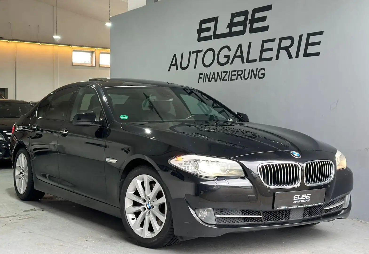 BMW 530 d Steptronic Limousine M-Paket-Optik Voll Negru - 1