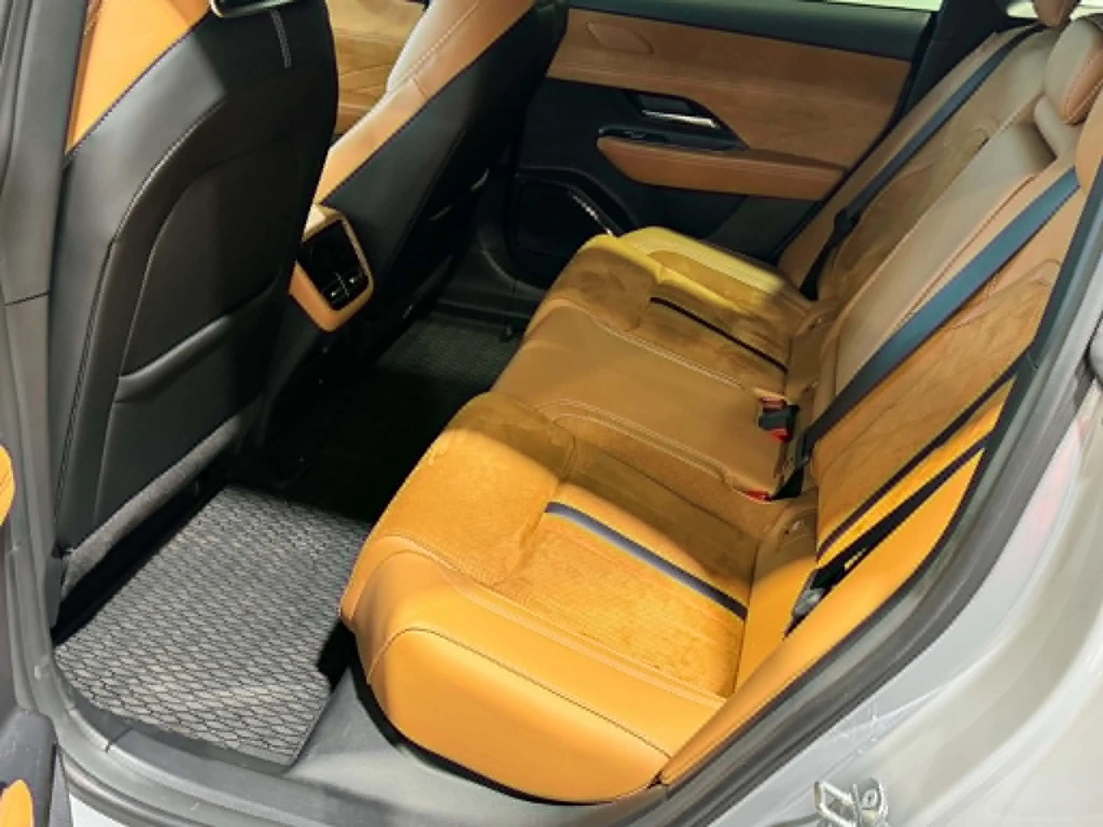 Mazda 6e 6e 68.8 kWh Takumi Plus — photo 15