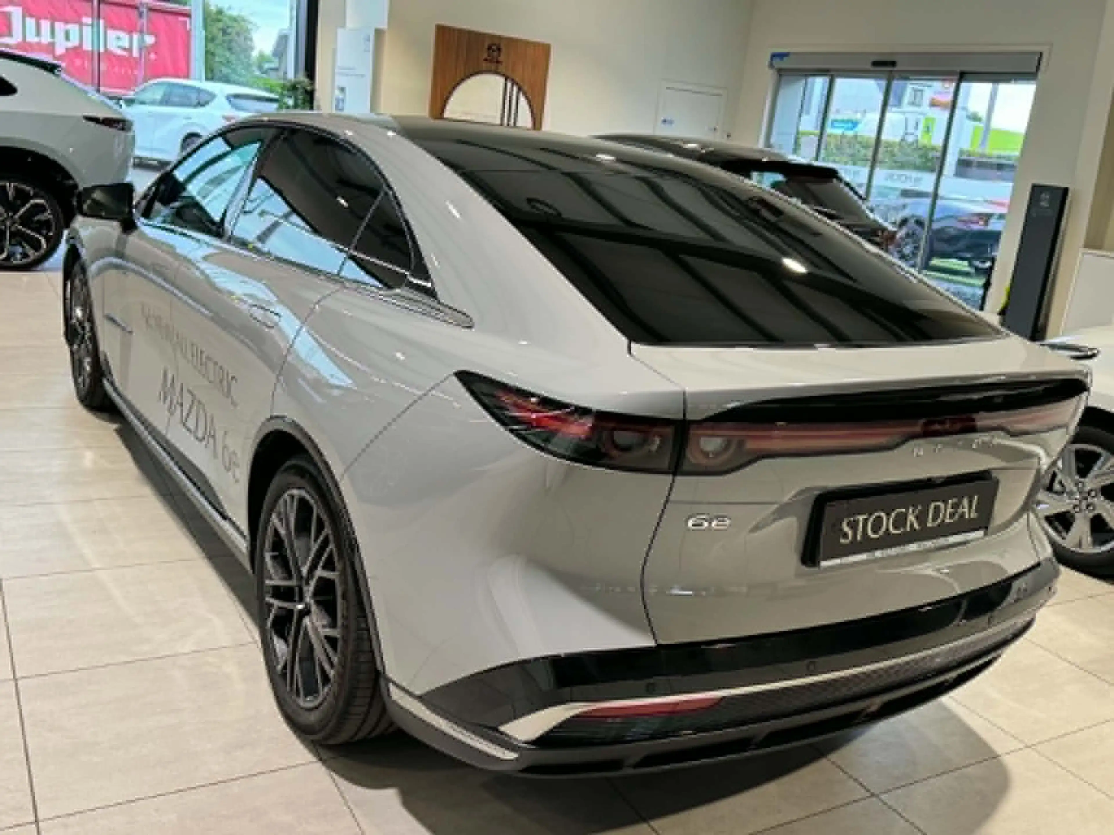 Mazda 6e 6e 68.8 kWh Takumi Plus — photo 7