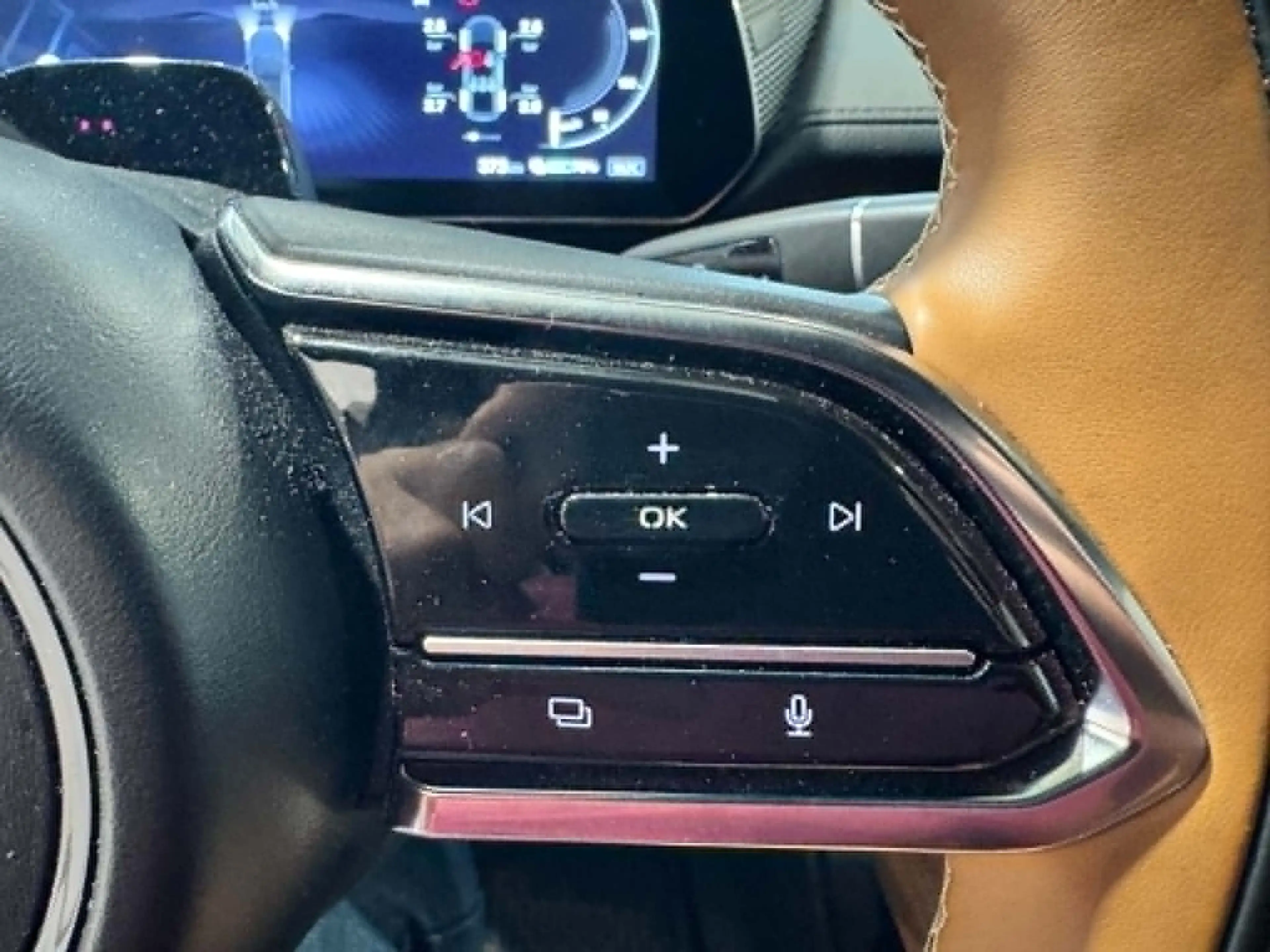 Mazda 6e 6e 68.8 kWh Takumi Plus — photo 12