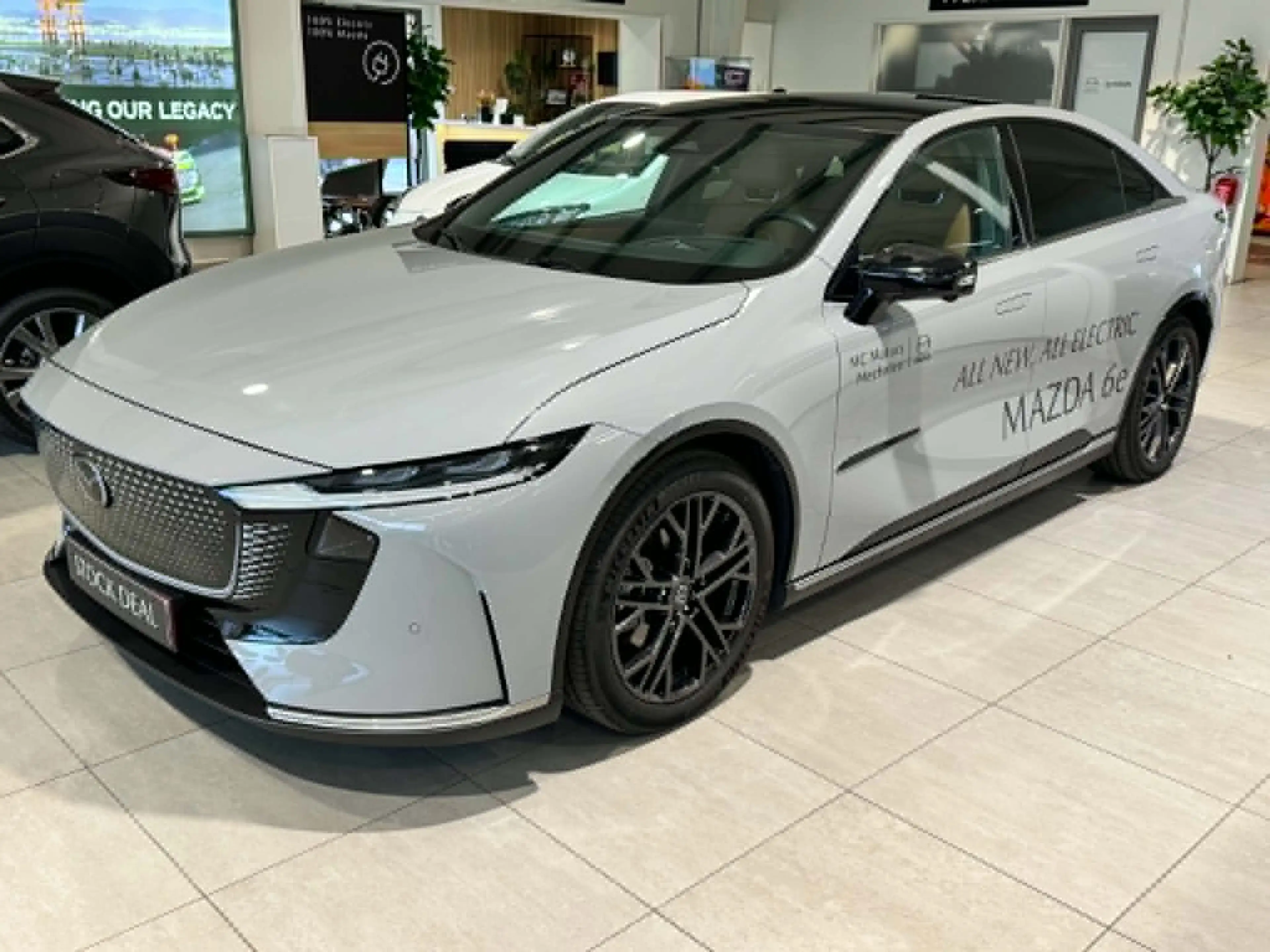 Mazda 6e 6e 68.8 kWh Takumi Plus — photo 2