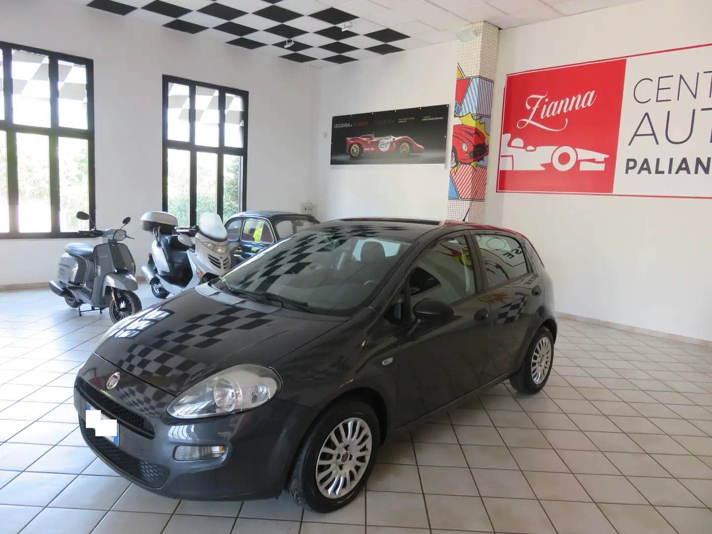 Fiat Punto Punto III 2012 5p 1.3 mjt 16v pop 75cv* Grau - 2